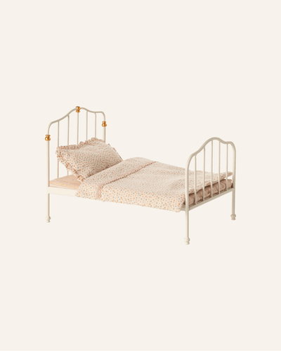 VINTAGE BED, MOUSE
